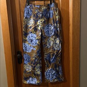 NWT Aerie Water resistant snow pants Ladies size large Brown blue floral